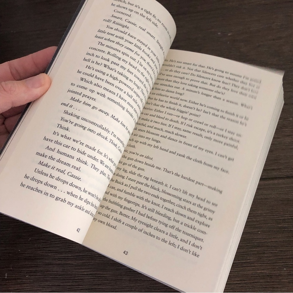 The 5th Wave Series: The 5th Wave by: Rick Yancey paperback book - Picture 3 of 5